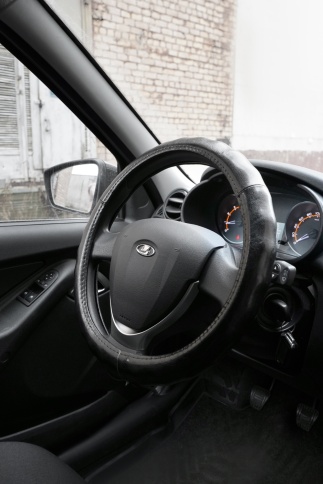 Оплетка на руль (нат. кожа) AVS GL-665M-B (размер M, черный) - Серия "Classic" фото 4