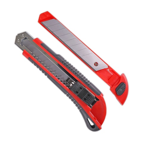 Нож выдвижной 18 мм (метал. направляющая, обрезин. корпус, 3 лезвия в комплекте) AVS NV18-3 фото 4