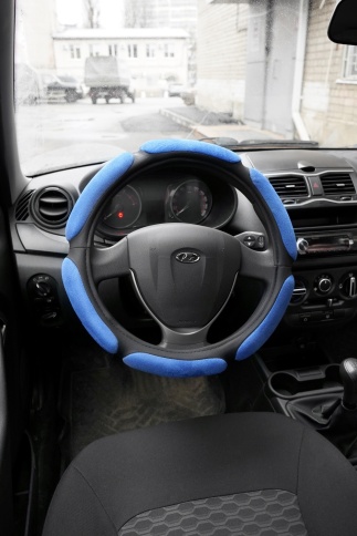 Спонжевая оплетка руля AVS SP-426M-BL ( размер M, синий) - Серия "Sponge" фото 7