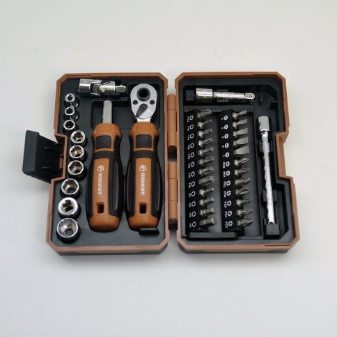 Набор инструментов с трещоткой, битами и головками 1/4 DR, BERKUT BS-SET9538 (38 предметов) в кейсе фото 4
