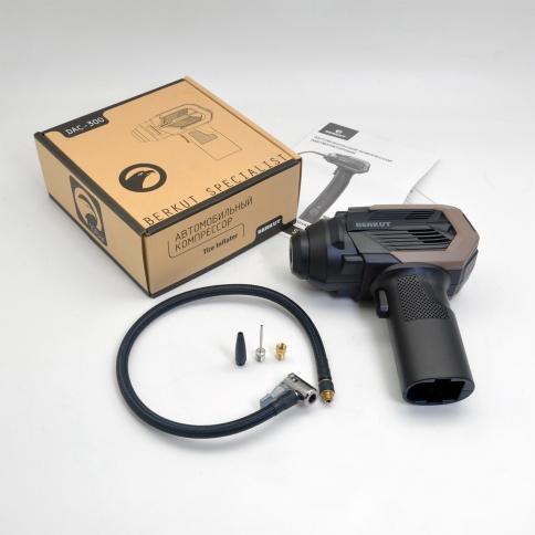 Компрессор автомобильный BERKUT DAC-300 c аккумулятором JSL-18000PP (комплект) фото 10